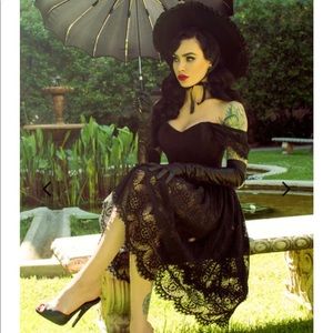 Southern Gothic skirt by La Femme En Noir